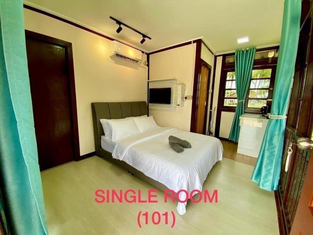 Tts Staycation Chalet Kampung Penarik Eksteriør billede